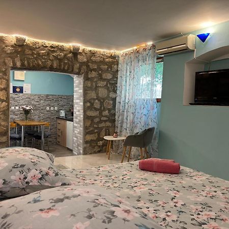 Apartments Hana Makarska Bagian luar foto